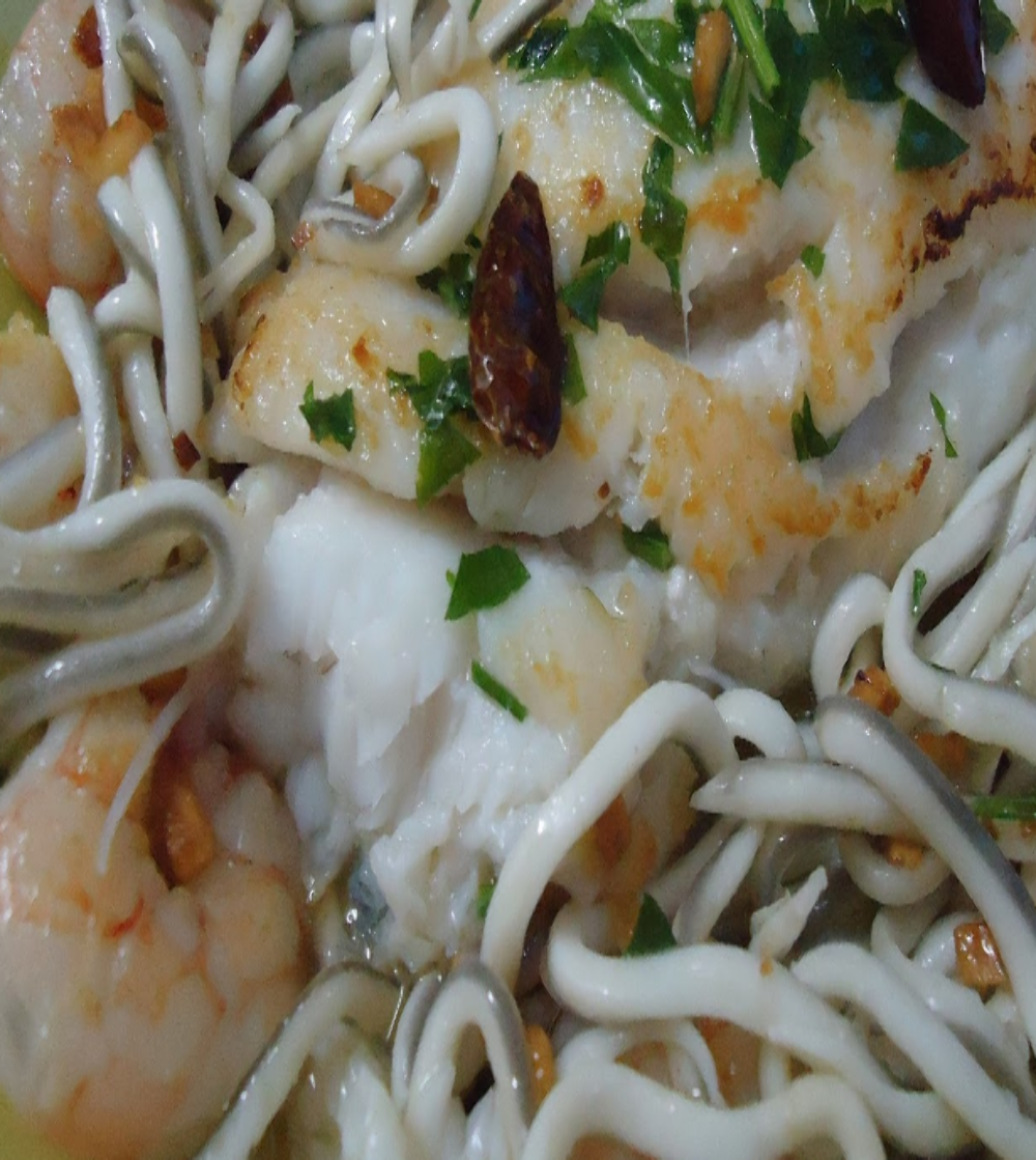 COGOTITOS DE BACALAO CON GULAS Y LANGOSTINO