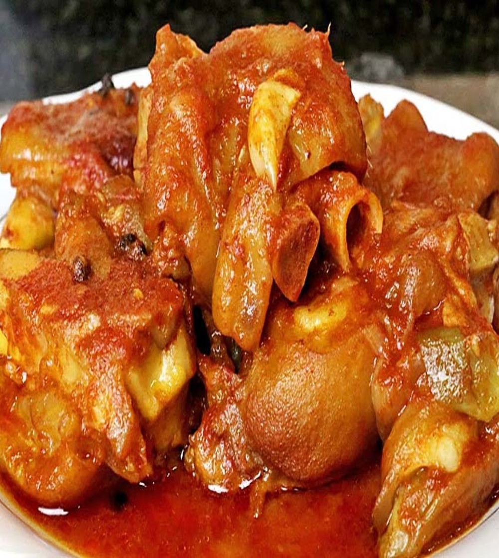 MANITAS CERDO EN SALSA BIZKAINA